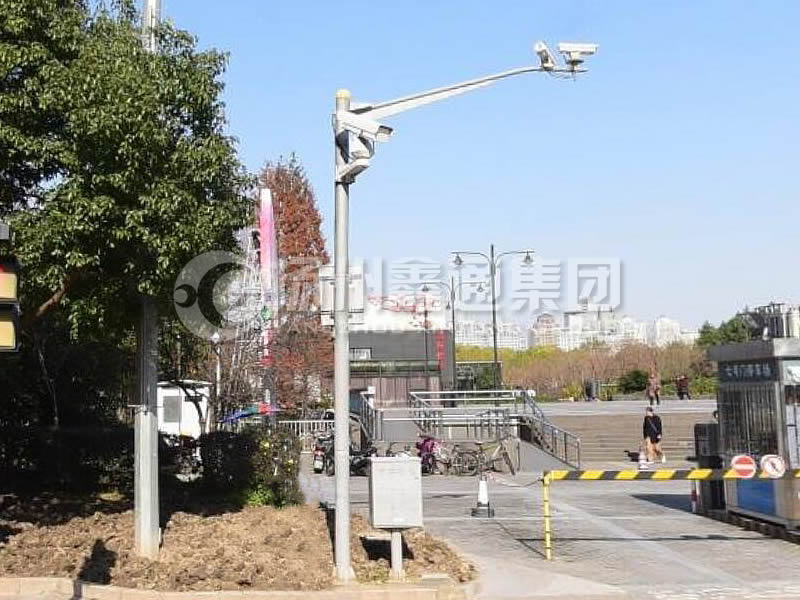 DJG-024，電子警察桿，治安監(jiān)控桿