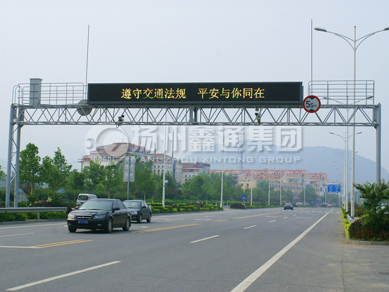 LMJ-013，桁架式情報(bào)板門架，龍門架